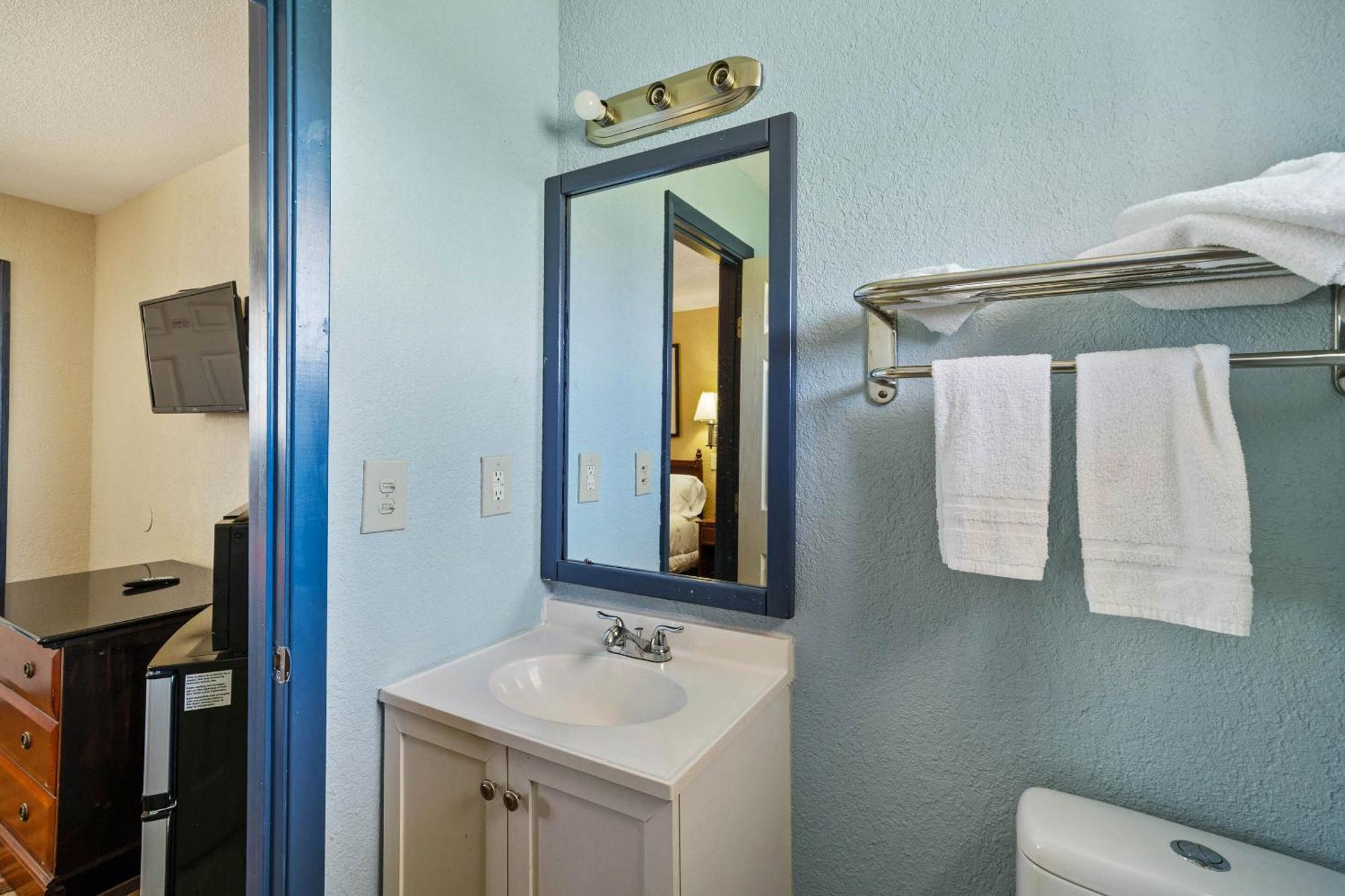Hotel Oyo Tx Downtown I-10/us-90 Luling